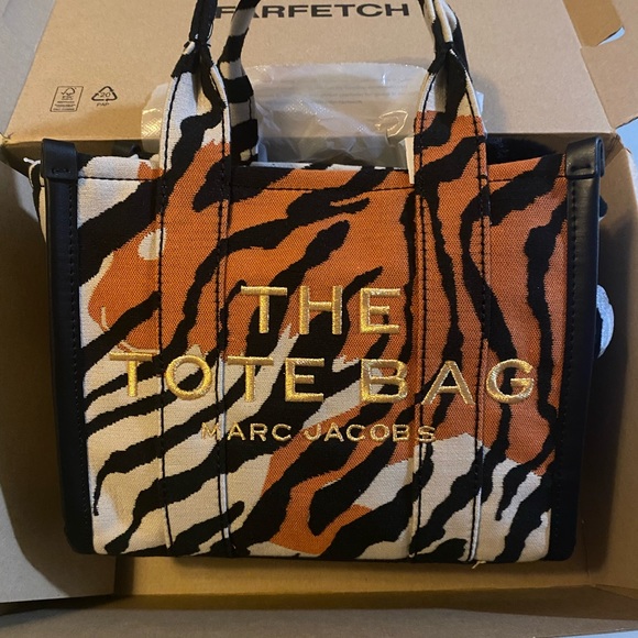 **LAST 24 HOURS** Marc Jacobs The Year of the Tiger Mini Tote Bag - Picture 4 of 15